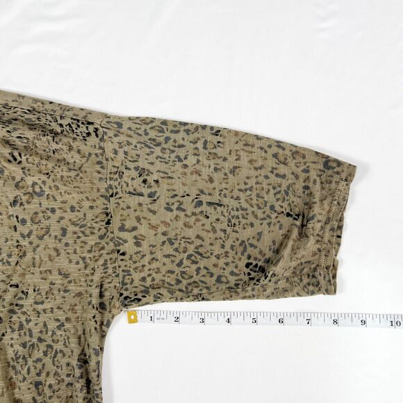 Michael Stars Top Tshirt OS Leopard Animal Green‎ Boho Oversized Mob Wife Casual - Picture 7 of 10